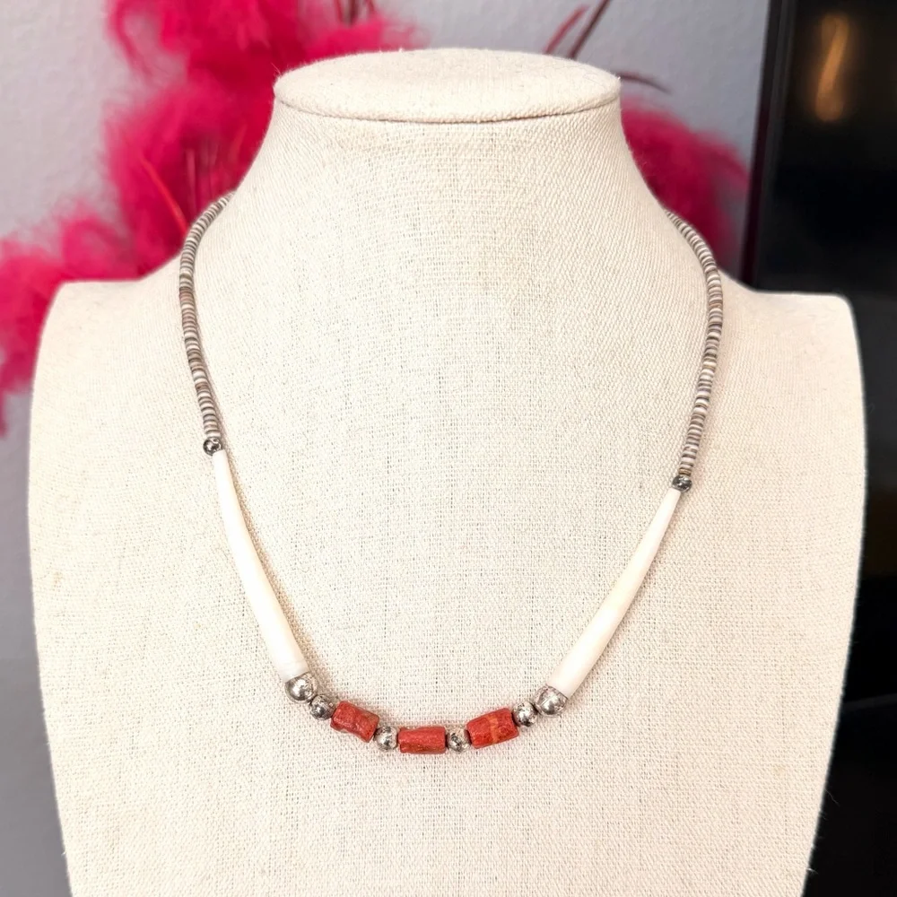 Native American Heshi Stone Necklace - Picture 4 of 5